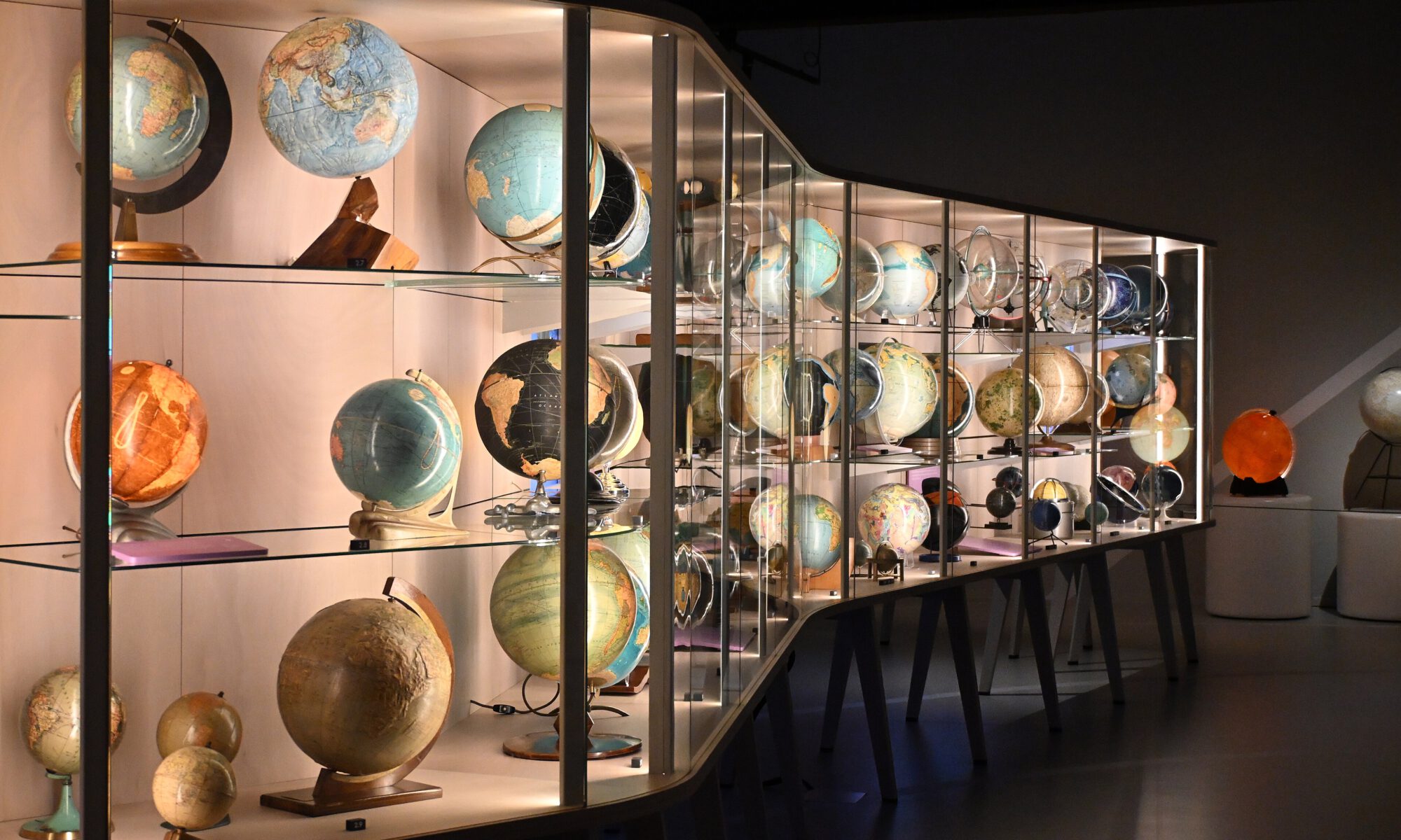 Globes_collection